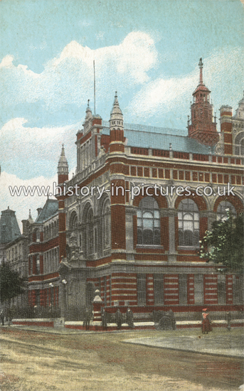 Town Hall & Technical Institute, Leyton, London. c.1904
